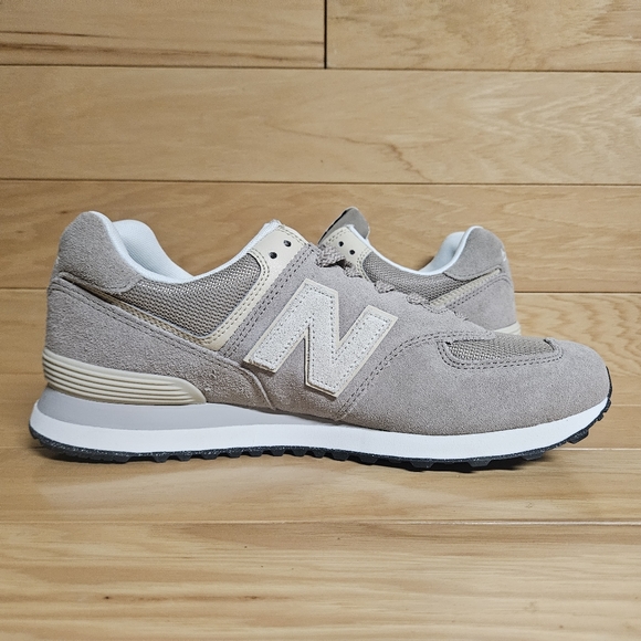 New Balance 574 Legacy Classics Mens Causal Shoe Sneaker U574W02 - Picture 7 of 11